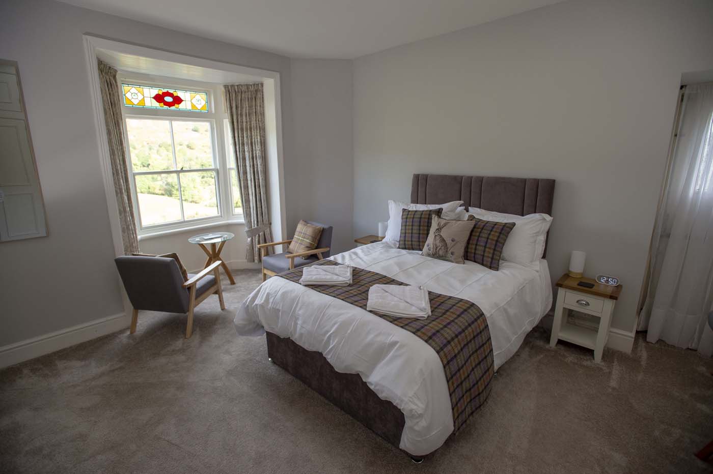 Glyndwr (sleeps 2 persons) wonderful view - extra bed available